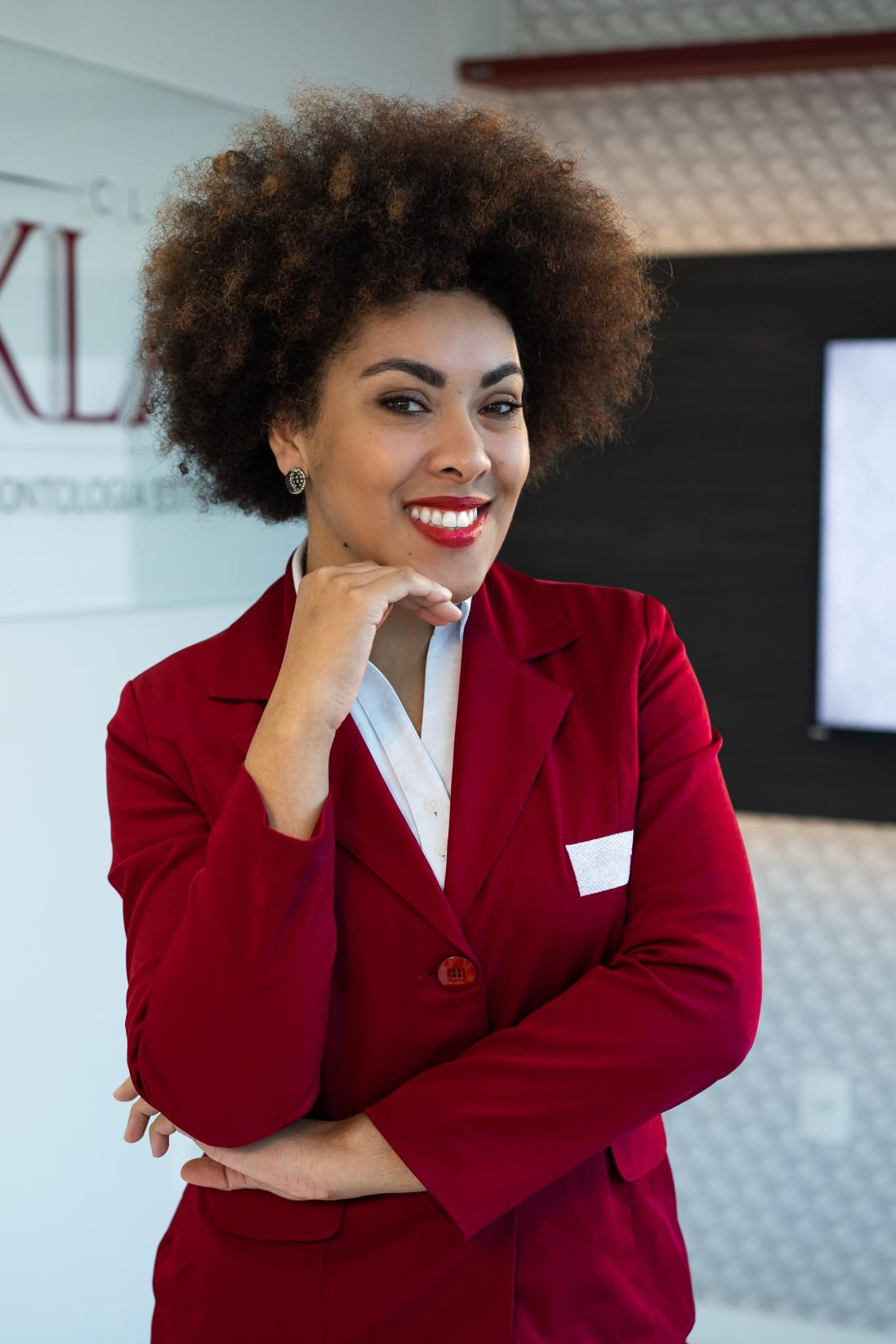 Sabrina Ângela da Rosa - Recepcionista